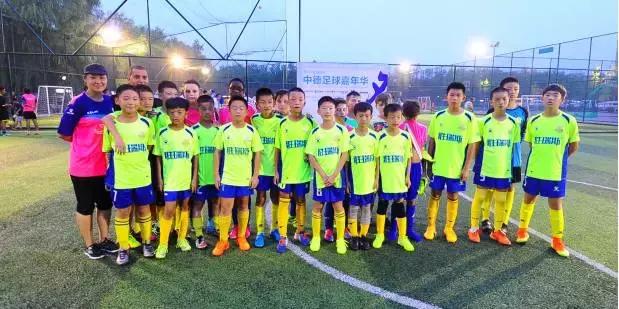 恒圣·胜瑞斯足球赛胜利闭幕中德小球员的差距到底在哪里?