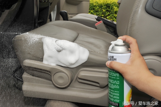 雨天忘记关车窗进水,雨天车窗忘关水进入车内怎么办