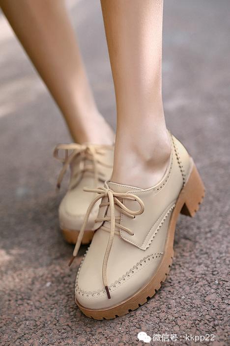 经典魅惑的尖头高跟鞋,适合扁平足穿的尖头鞋