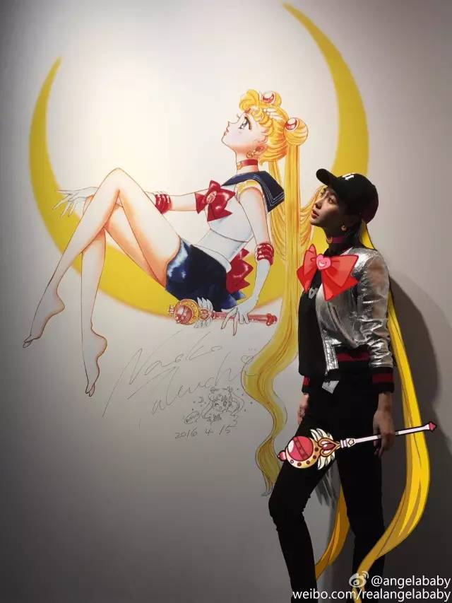 每日星范|范冰冰论手机壳种草狂魔，我只服范爷！