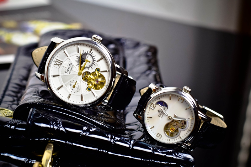 镂空机械表机芯排行榜最新,机芯镂空设计的表