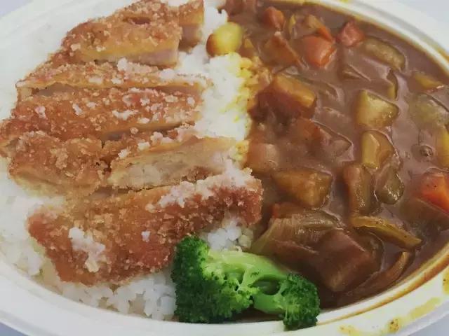 深挖成都6大便利店，哪一个才是便利之王？