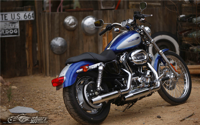 哈雷戴维森1200custom改装,哈雷戴维森1200需要更换几种油