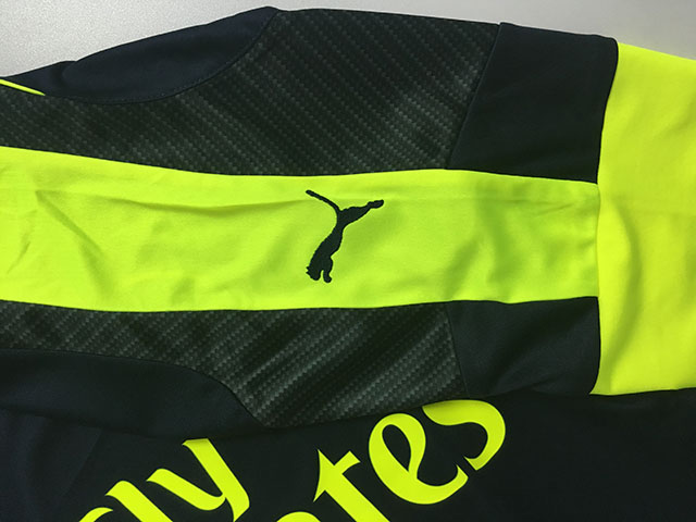 阿森纳20-21第二客场球衣,2016-17阿森纳主场球衣