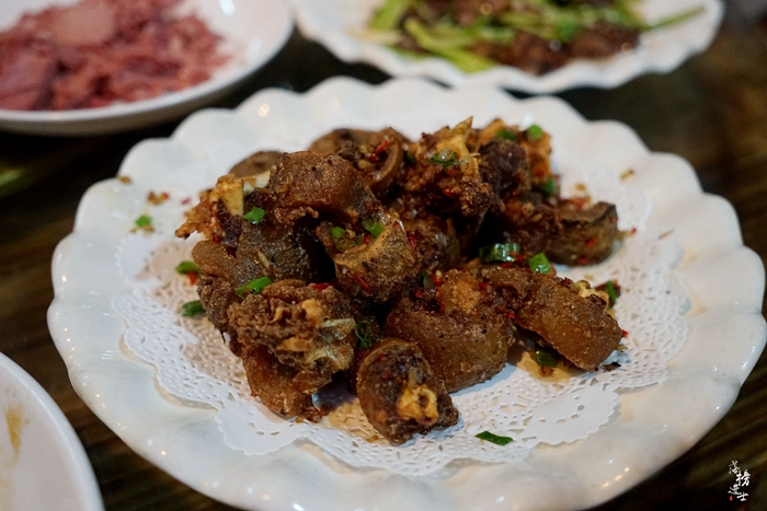 永定土楼里的全牛宴,永定土楼特色美食
