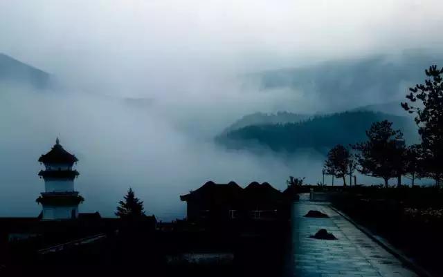 7天6夜爬五岳,历时7小时到达五台山