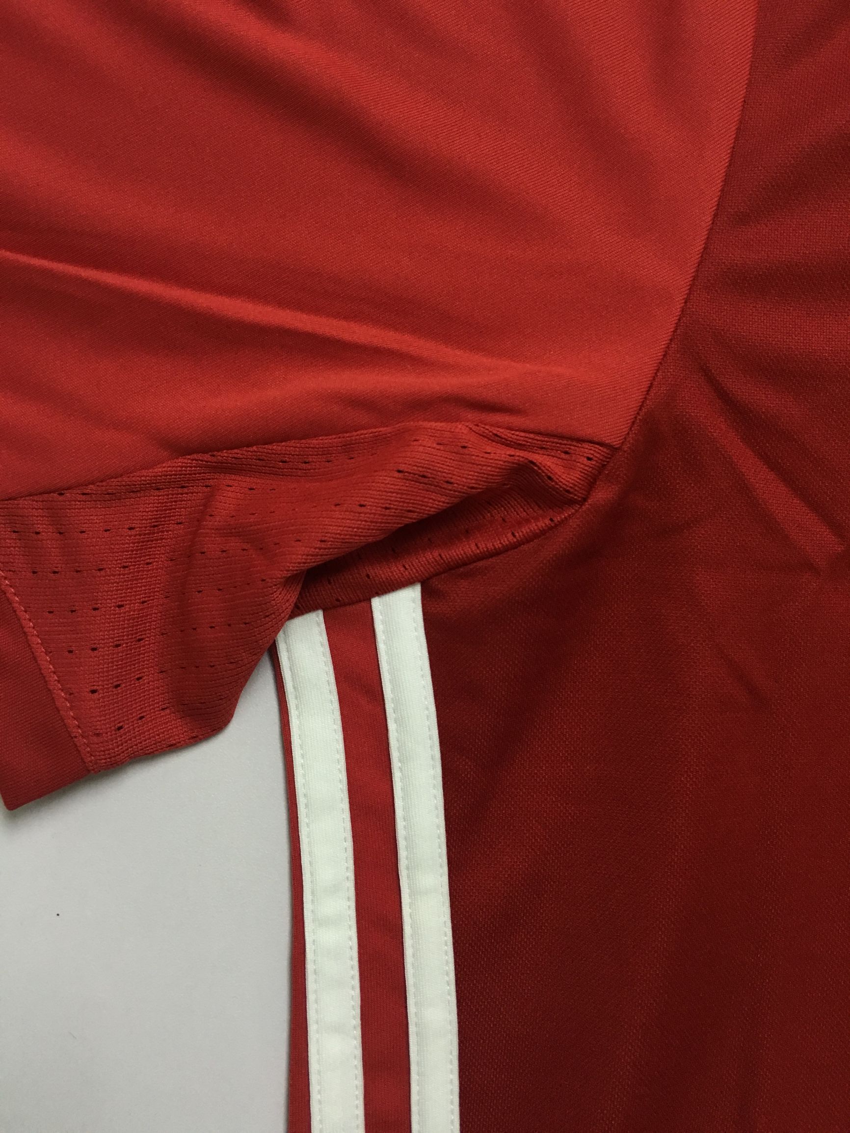 曼联2016主场球衣,曼联16-17赛季