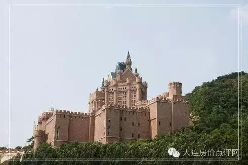 大连星海曾经的大船,大连星海广场标志性建筑是什么