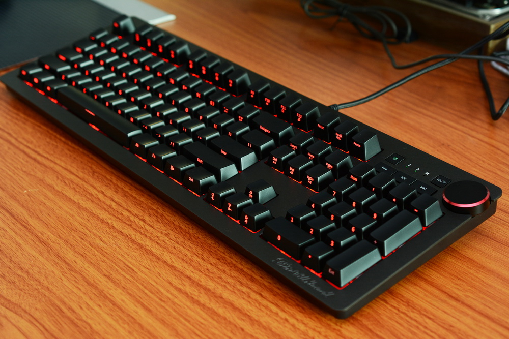 黑爵ak992三模机械键盘上手简评,黑爵机械键盘ak996测评