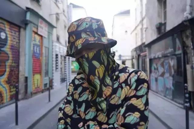 除了以最屌的姿势上热搜,他还创立了这样一个品牌!