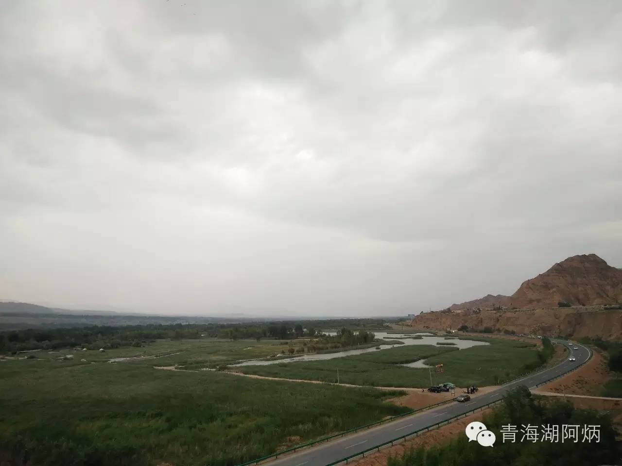 青海湖和沙坡头哪个更值得去,12月青海湖值得去吗