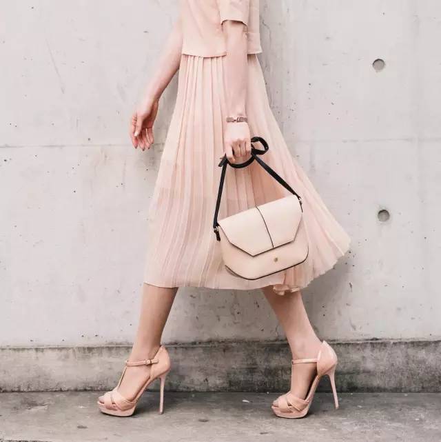 朴信惠、秀智、宋慧乔，韩剧女主背的包都扒出来啦！