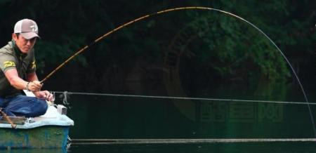 并继竿与振出竿哪个手感好,并继竿多长手感最好