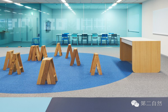 逆天啦，日本人设计出一枚银戒指，戴着戴着就变成了金戒指！