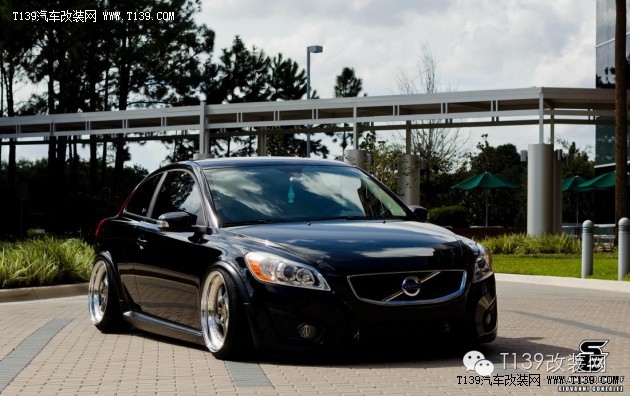 沃尔沃c30内饰改装案例,沃尔沃c30改装最新案例