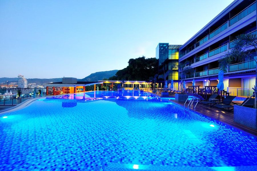 家庭旅游普吉岛酒店哪家好,普吉岛5人别墅酒店推荐