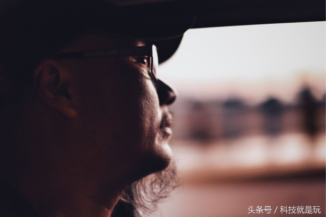 一机走天下特斯拉前高管为你揭密哥伦比亚