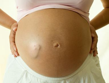 孕期34周走路肚皮发紧下坠,怀孕34周走路突然子宫发紧