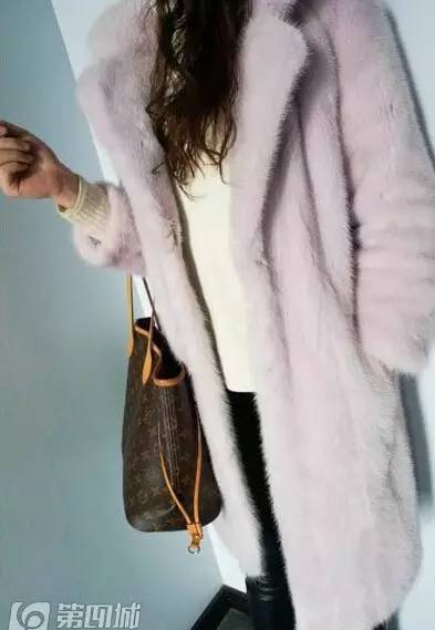 说奇葩丨买淘宝的都是low货?那你买个LV就能上天吗!