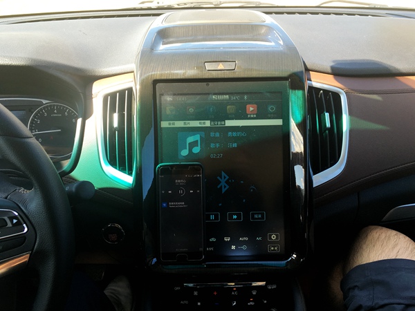 试驾宝马x7新款,新款斯威x7正式上市