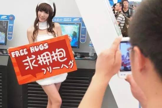 澶т紬鍜屾矁灏旀矁,澶т紬鍦ㄧ編鍙洖鏁呴殰杞﹀瀷