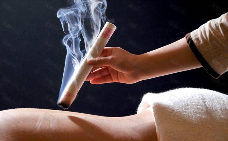 无烟艾灸床和烟床哪个好,无烟艾灸的作用及注意事项