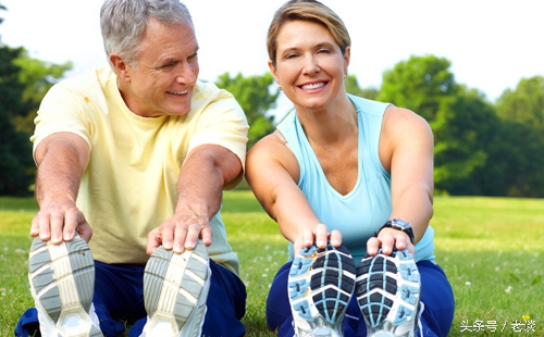 老年人肺部感染吃什么药好得快,老年人卧床肺部感染能治好吗