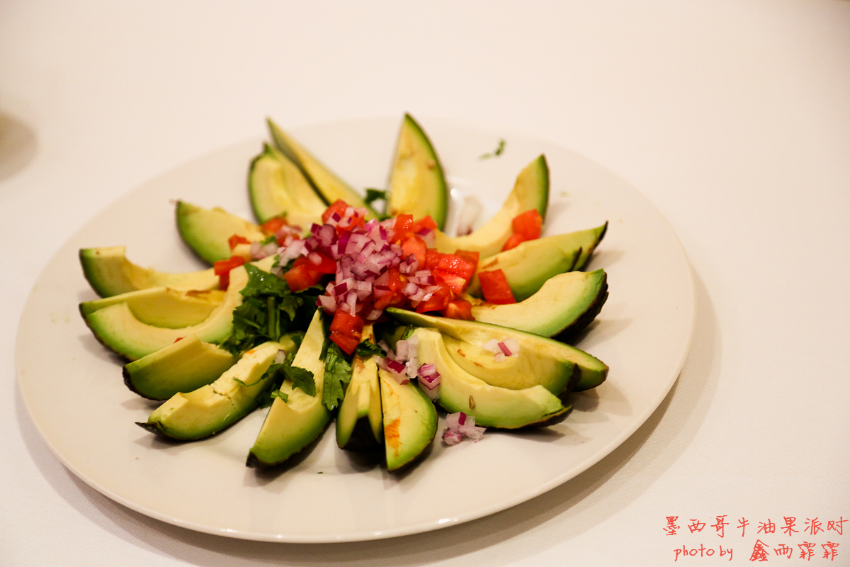 牛油果怎么挑选才是正确的,怎么挑选牛油果最好吃