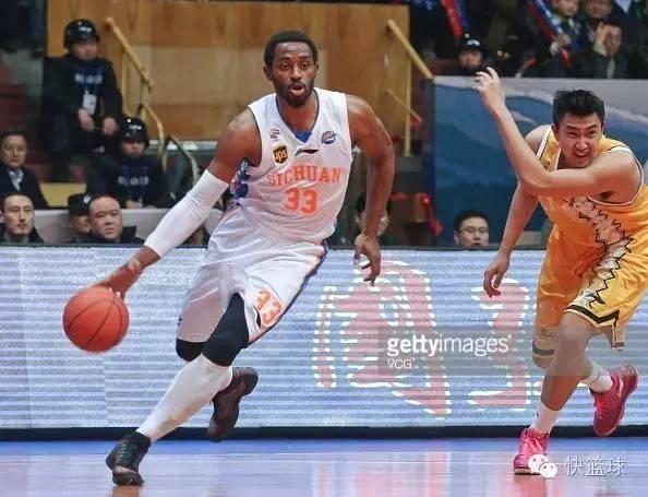 火箭22连胜火箭vs湖人,火箭22连胜姚明打了多少场