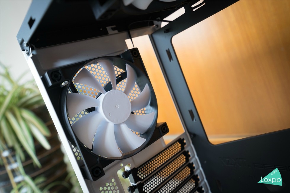 还用为你的机内空间发愁？NZXTS340体验