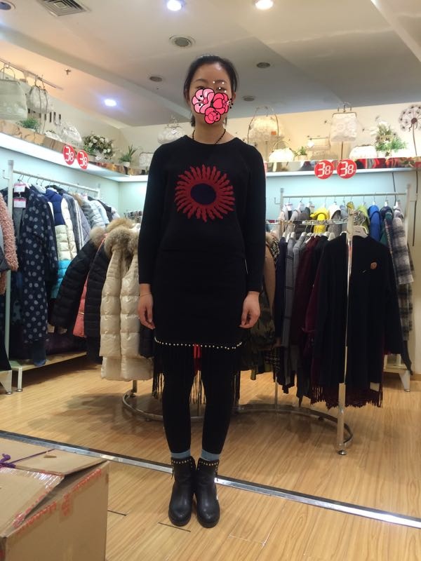 叫上闺蜜杀向武汉各大商场只为淘新衣!光这架势服了!