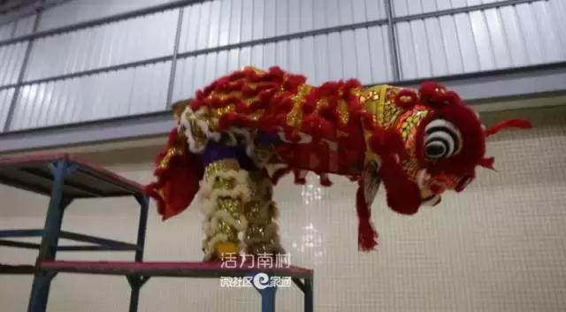 龙狮团醒狮表演视频,广州番禺沙头汀根龙狮团