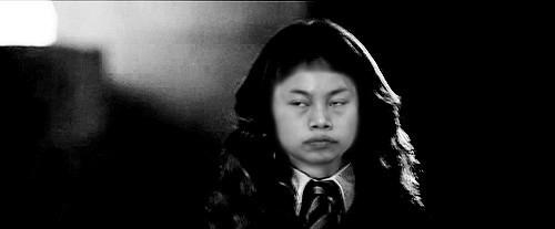 踢足球一定要学会颠球吗,踢足球都是罗圈腿吗