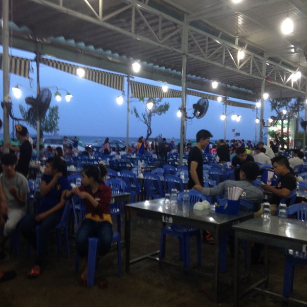 两千人民币去泰国旅游够吗,两千出国旅游