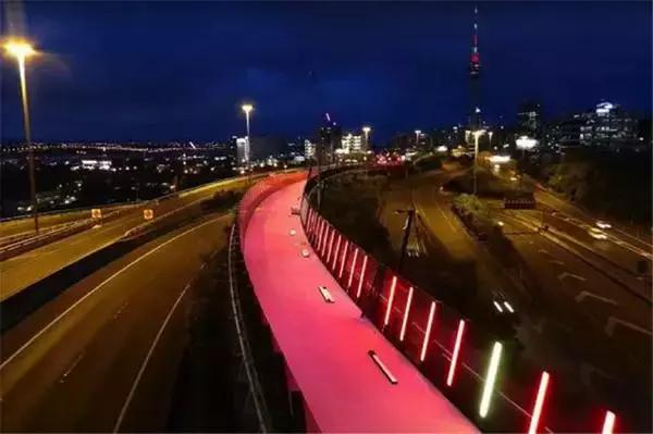 一位新西兰华人建筑师眼中的城市怪象：豪掷千金却无缘好品味