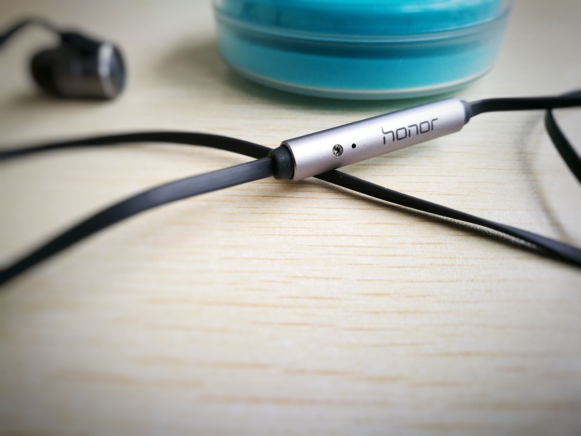 华为荣耀引擎耳机2好吗,荣耀引擎耳机二代物理调音