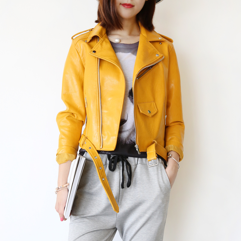 女生穿皮衣也可以这么帅,帅气迷人皮衣