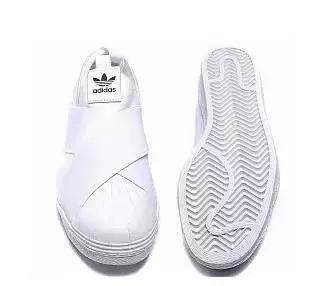 盘点小众又平价的明星同款潮鞋,不过时的经典版小白鞋