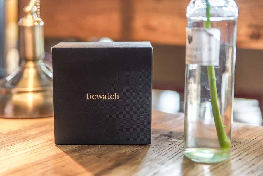 详细体验告诉你值不值得去,ticwatch2是蓝宝石版吗