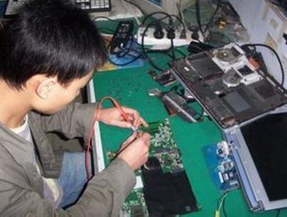 电脑行业实体店还能走多远？前景令人堪忧！