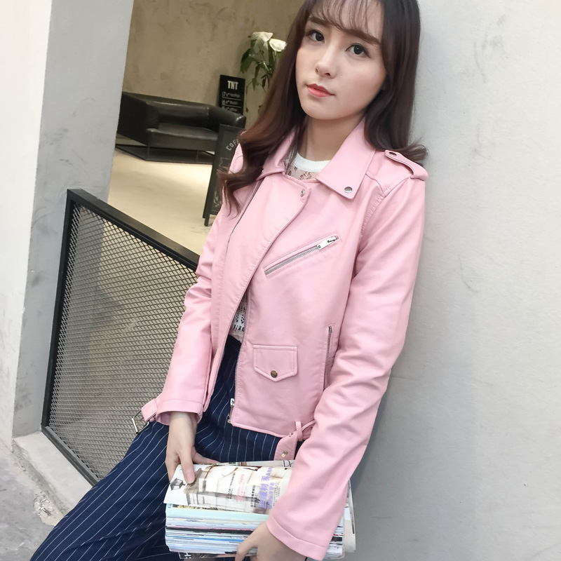 女生穿皮衣也可以这么帅,帅气迷人皮衣