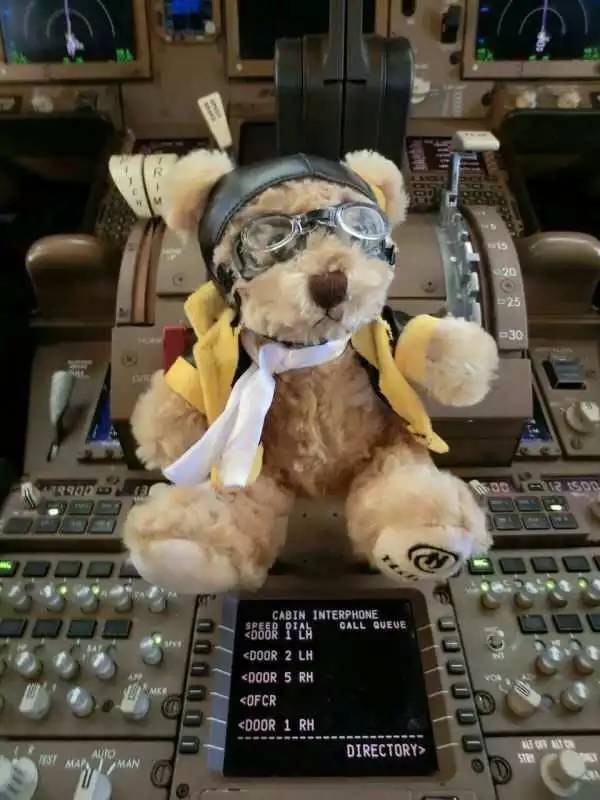 离首都机场近又有地铁站的酒店,首都机场国际航站楼附近宾馆