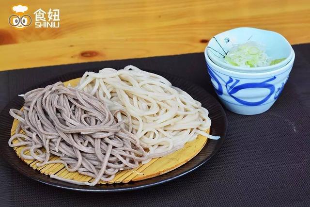 鳗烤肉现烤活鳗鱼探店,食妞