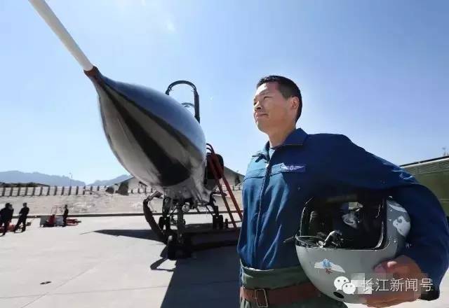 记者手记：天山脚下的中国好男儿