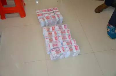 买了5台打印机，每天除了吃饭睡觉就是用A4纸印“钞票”，东莞破获今年最大制售*币假**案