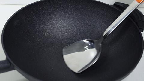 炊大皇等离子不粘锅,黑科技等离子喷涂枪头