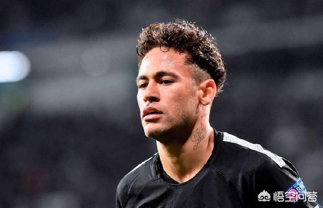 16-17欧洲足坛十大边锋,足坛十大重炮手第一名