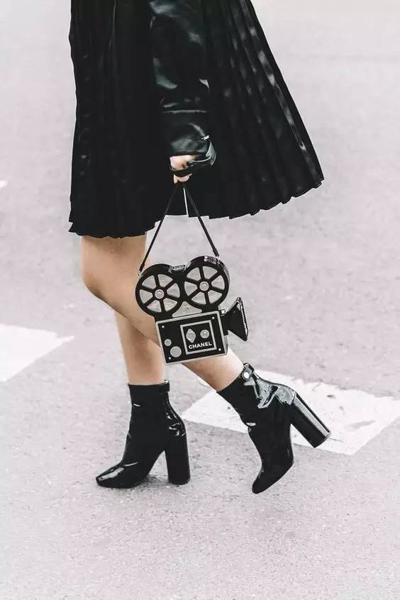 套娃chanel (chanel度假系列呼啦圈包)