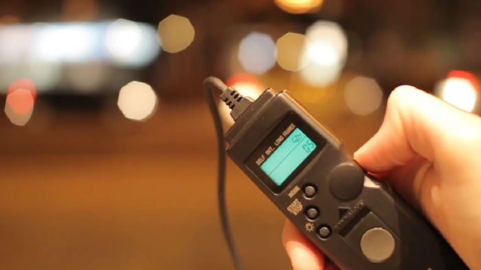 如何使用快门线拍摄延时影像段落,相机拍照一般用什么快门线