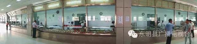 实拍：菏*东泽**明一中新校区！